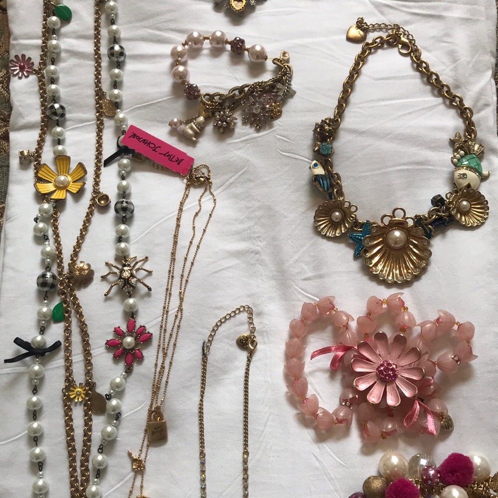 All sets - Picture 2 of 6